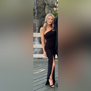 Lulus Keeper of My Heart Black One-Shoulder Maxi Dress